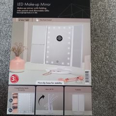 LED Make-up Mirror