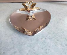 Silver harte shaped Pearl and Jewelry tray or plate with tow gold sowan.