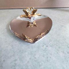 Silver harte shaped Pearl and Jewelry tray or plate with tow gold sowan.