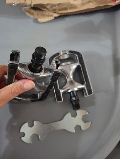 Bike Pedals & wrench