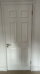 2 x Internal White Hollow-Core Doors 1980mm x 760mm