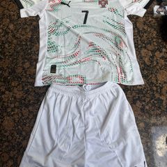 Portugal kids kit Football World cup Ronaldo age 10-11