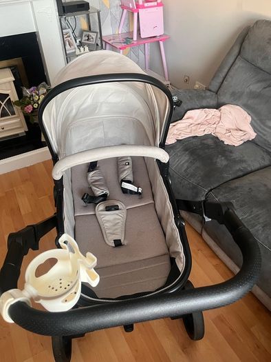 Baby travel system and baby rocker (collection only)