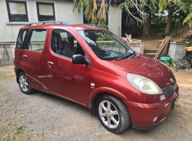 Toyota yaris verso