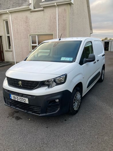 peugeot partner van