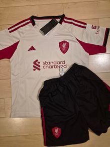 Liverpool 25/26 kids varous sizes