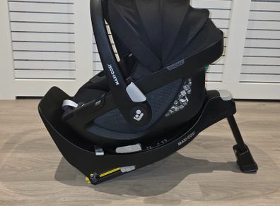 Spotless Maxi Cosi  Pebble 360 Car seat with Isofix base 360 rotating
