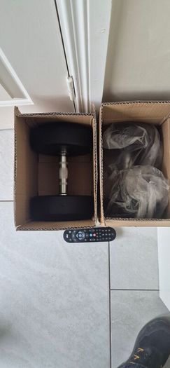 brand new 2x22.5kilo dumbbell weight set