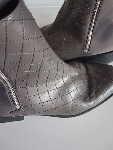JustFab - Camille Geometric Quilt Chrome Zipped Ankle Boots