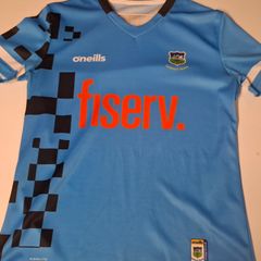 (Tight Fit) Tipperary GAA Official O'Neills Hurling Jersey (Adult Small) FREE POST