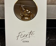French Avenue Fierte Luna.