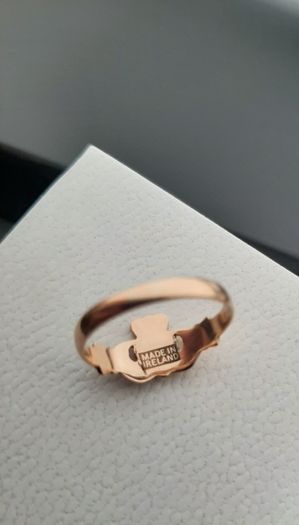 Claddagh ring 9ct gold