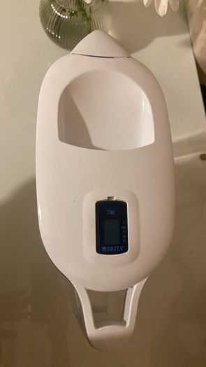 Water filter (brita)