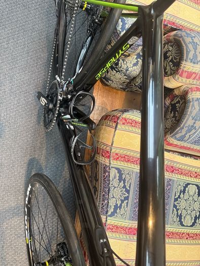 Carbon bike Cannondale Synapse size 56