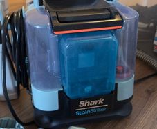 Shark Stain Striker Portable