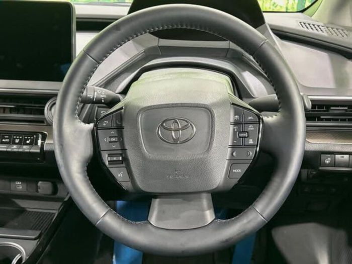 2024 Toyota Prius Hybrid Z  2.0L