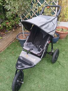 Out N About single buggy