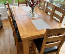 Oak Dining Set - Table (extendable) and 8 Chairs