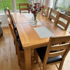 Oak Dining Set - Table (extendable) and 8 Chairs