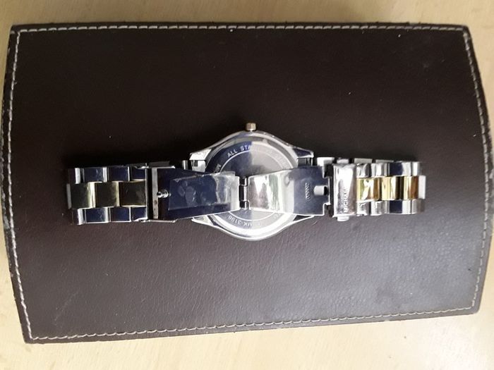 MK watch 3198