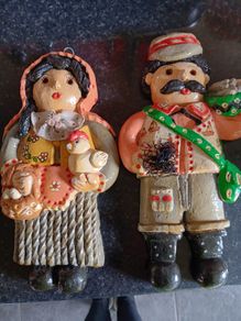 Vintage  plaster  wall figurines