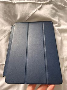 Apple iPad Pro 10.5 Leather Smart Cover  Midnight Blue