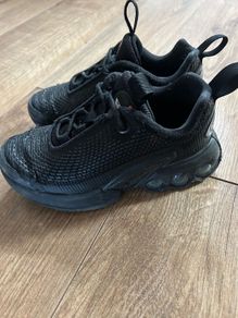 kids trainers