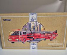 Corgi American La France Fire ladder truck