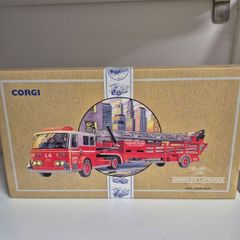 Corgi American La France Fire ladder truck