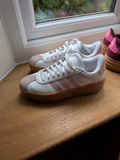 2 pairs of kids adidas runners UK 4.