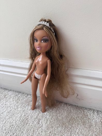 Bratz Yasmin Sweet 16 Birthday 3rd Edition Doll Used Please see photos