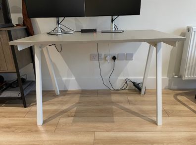Trotten Desk