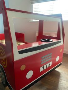 Fire engine bed - single bed size - like new condition