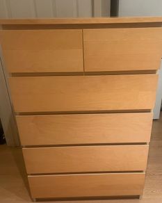 chest of drawers