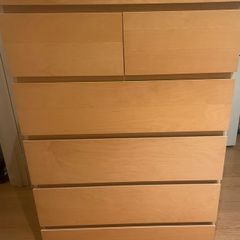 chest of drawers