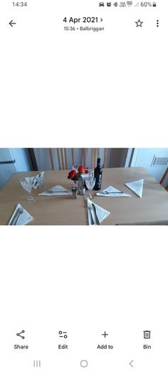 table and 6 chairs (extendable)