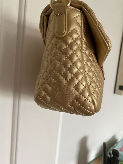 Gold quilted Punt Roma bag