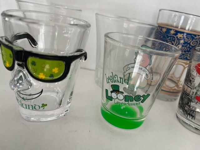 Selection of shot & mini glasses. Total 11 items. All in super condition.