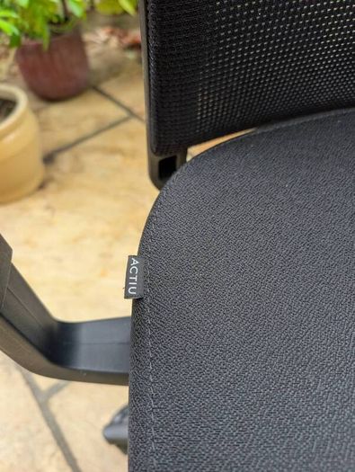 ergonomic office chair