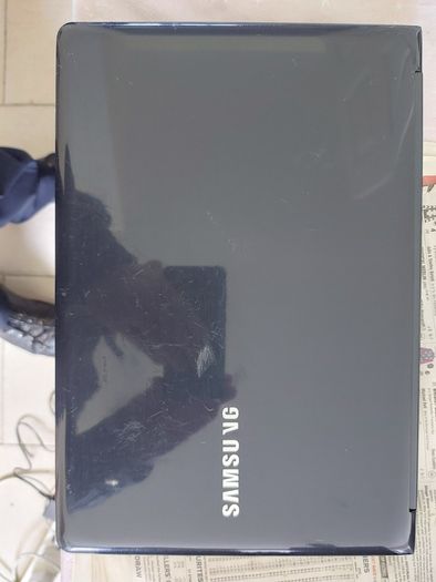 SAMSUNG Notebook Model NP915S3G, Quad Core Processor, 1.4GHz, 4GB Ram, 128GB SSD, Windows 10, Microsoft Edge, Chrome and VLC