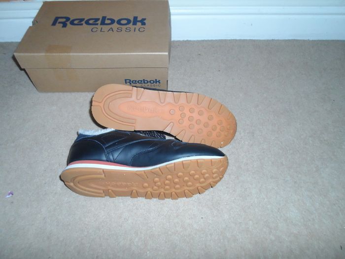 Reebok trainers on fur size 5.5