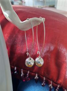 Drop silver earrings