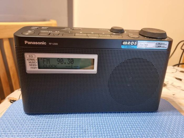 Panasonic Portable FM Radio RF-U300, as new.