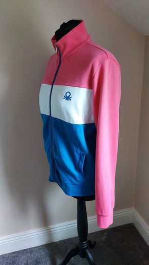 Benetton zip up top