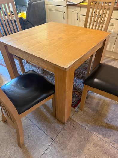 Table & Chairs Table Size 90 X 90 cm