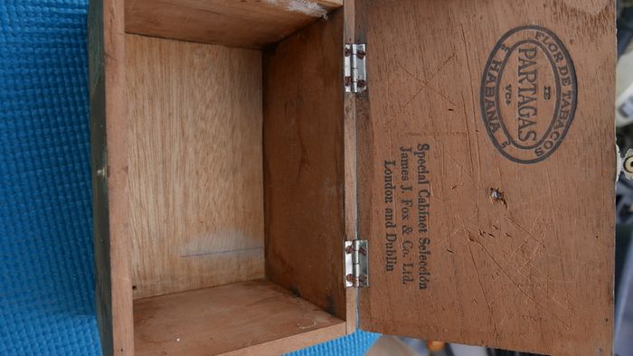 Vintage Flor de Tabacos Partagas Royale Limited Reserve Cigar Box