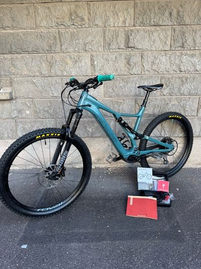 Electric Specialized Turbo Levo SL, Like New