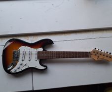 Burswood Electric Guitar Sunburst
