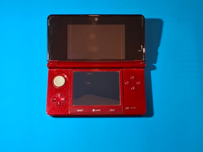 3DS Metallic Red (Modded)