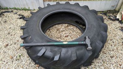 sledge hammer with free tyre